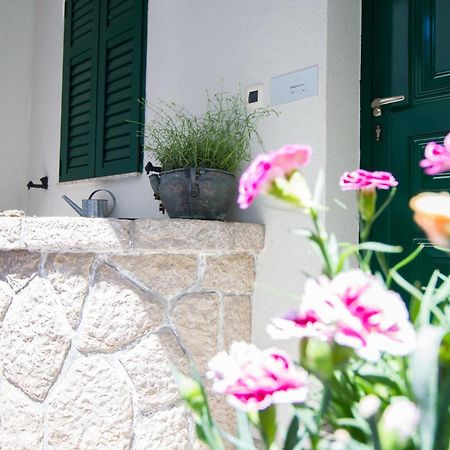 Apartments Petrinic Crnogaj Baška Extérieur photo